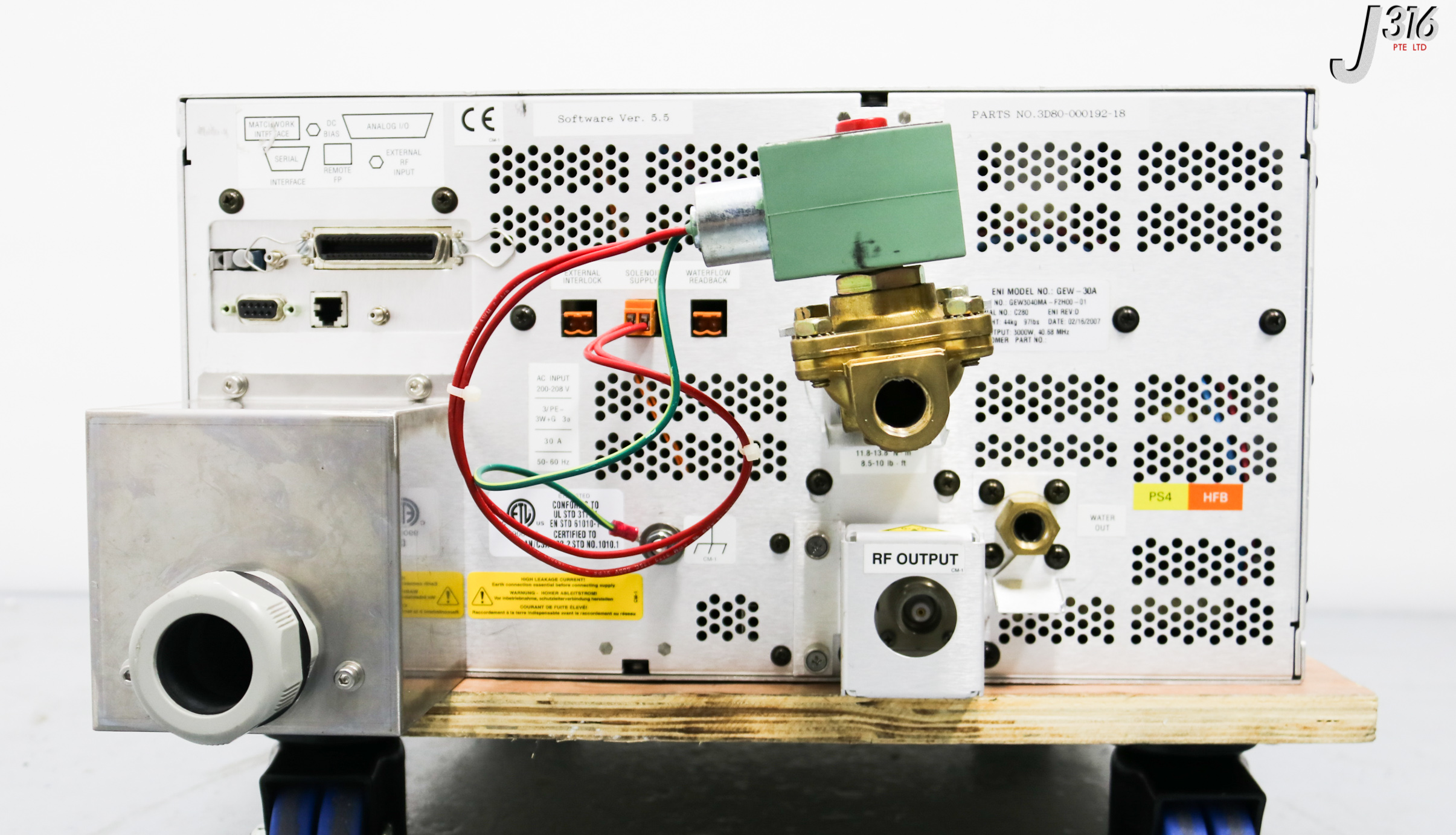 のん 32457 ENI RF GENERATOR, GENESIS, 3000W, 40.58MHZ, GEW3040MA-F2H00